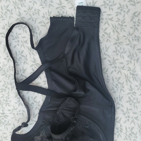 Carnival lace bra size 44c black - Picture 5 of 8